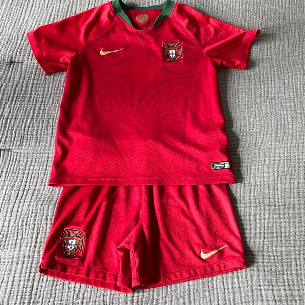 Nike Portugal soccer kit 5-6T